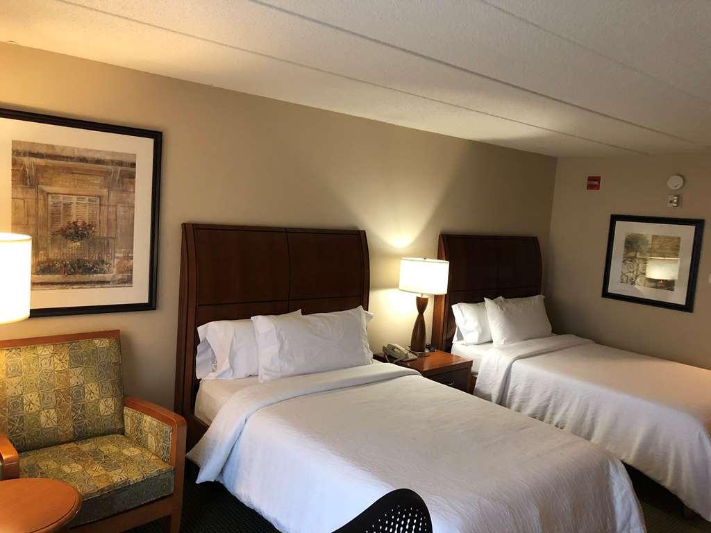 Hilton Garden Inn Addison Quarto foto