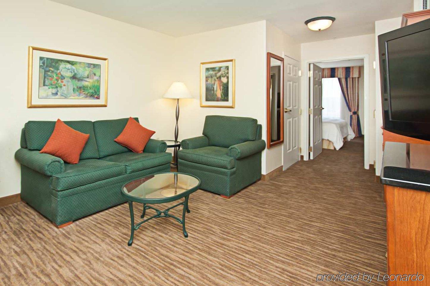 Hilton Garden Inn Addison Quarto foto